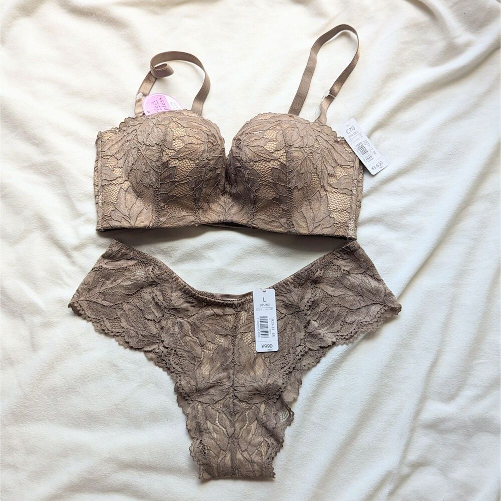Aimerfeel Japanese Strapless MAXIMUM BOOST Push Up Bra Panties Set 32B